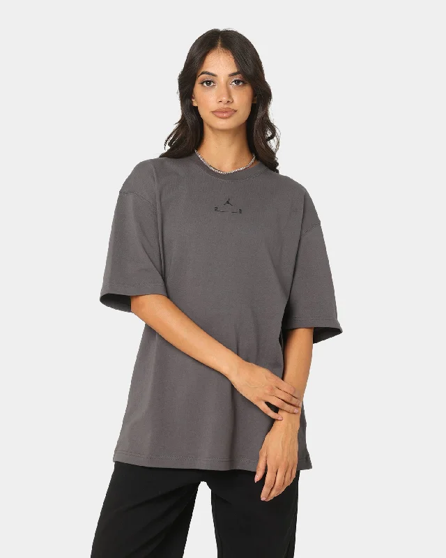 Jordan Women's 23 Engineered Graphic T-Shirt Ash Hooded Caped Shawl Collar