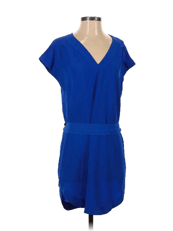 Casual Dress Crew Neckline Sporty