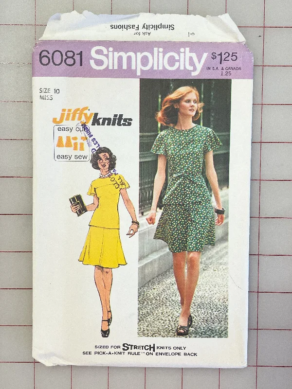 SALE 1973 Simplicity 6081 Pattern - Women's Top and Skirt FACTORY FOLDED pleated skirt texture