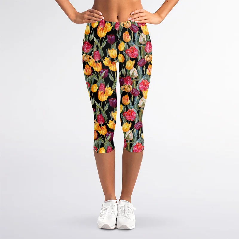 Colorful Watercolor Tulip Pattern Print Women's Capri Leggings Stylish Patterned Active Leggings