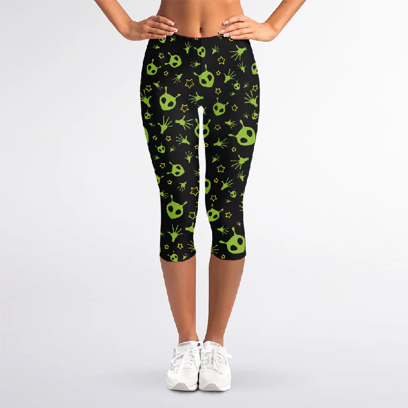 Cute Green Alien Pattern Print Women's Capri Leggings Fashionable Printed Leggings