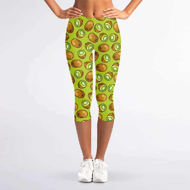 Cute Kiwi Pattern Print Women's Capri Leggings Trendy Minimalist Leggings