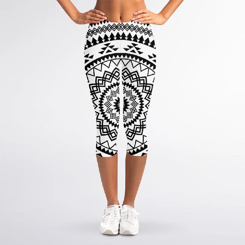 Black And White Tribal Mandala Print Women's Capri Leggings Cozy Oversized Leggings