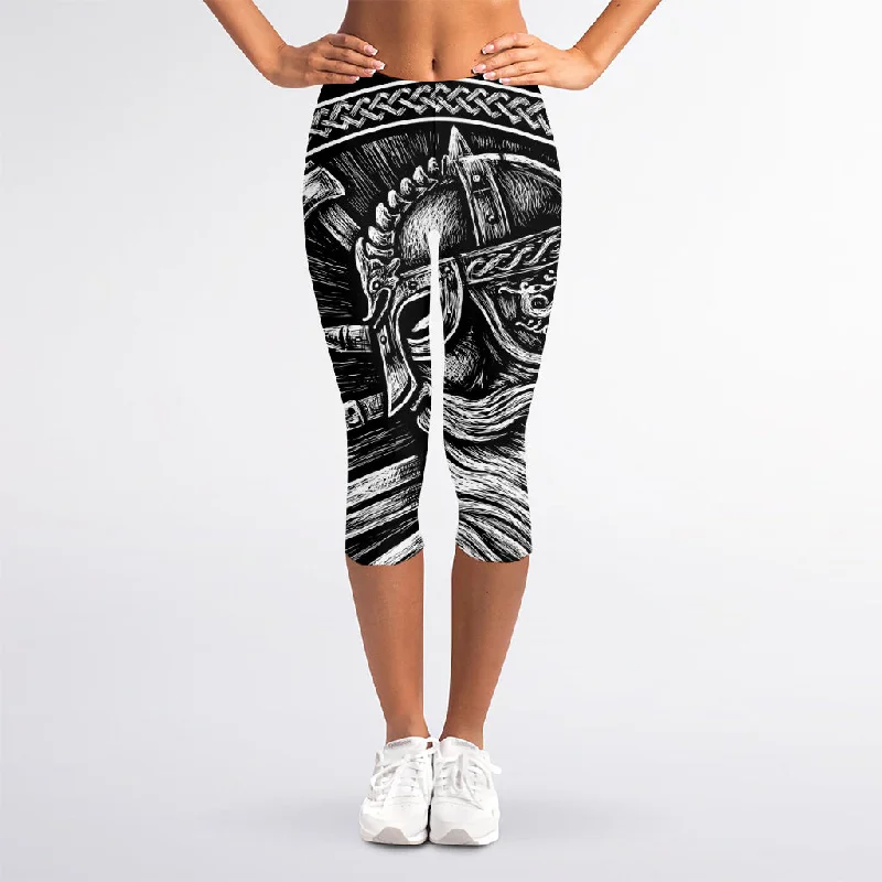 Black And White Viking God Odin Print Women's Capri Leggings Chic Printed Yoga Pants