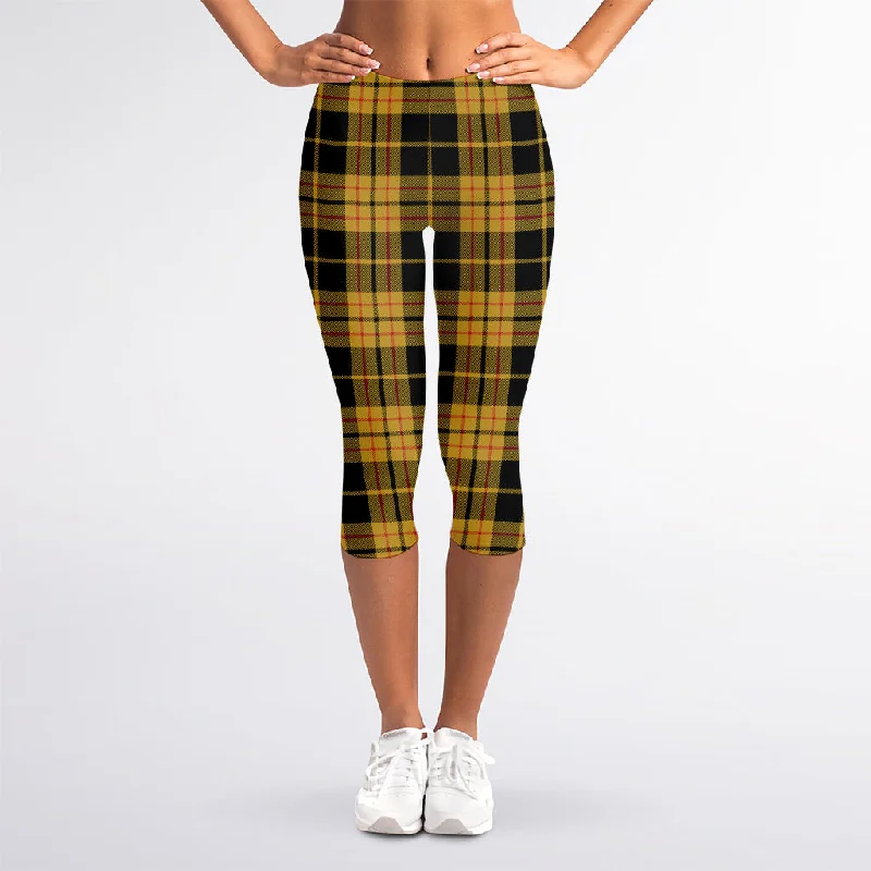 Black And Yellow Tartan Pattern Print Women's Capri Leggings Cozy Cotton Leggings